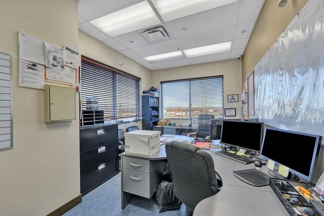 17288 104a Ave, Surrey, BC