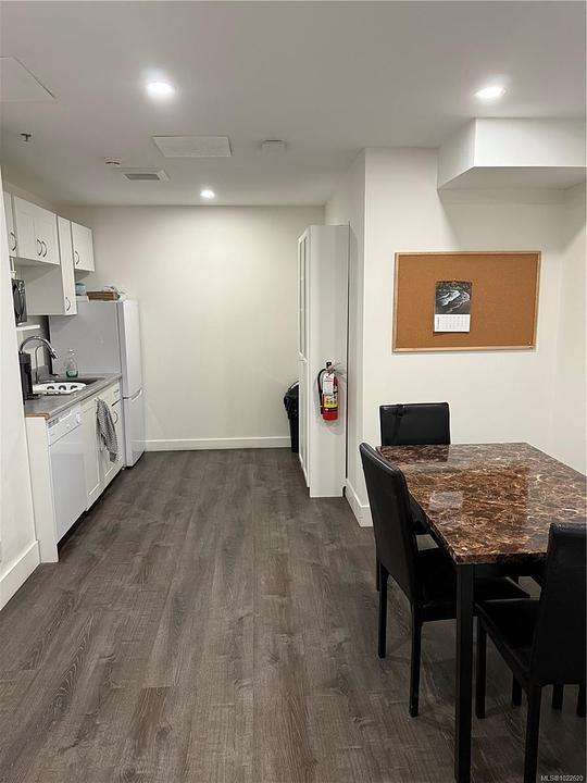 #102 - 754 Fort Street, Victoria, BC