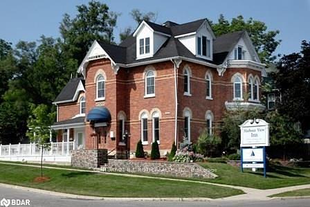 1 Berczy Street, Barrie, ON