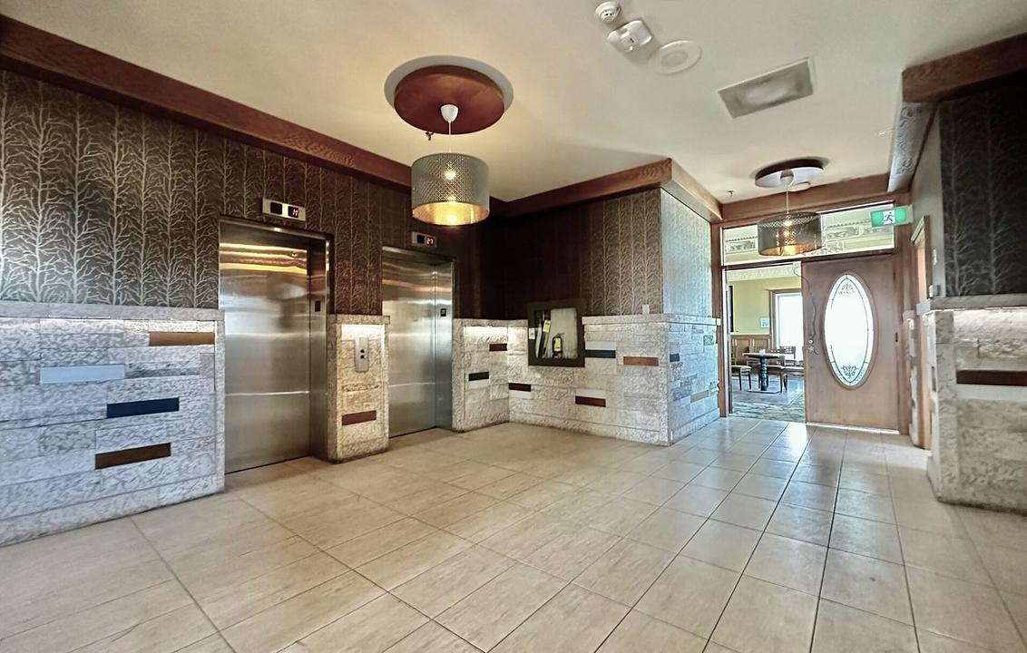 83 Garry Street, Winnipeg, MB