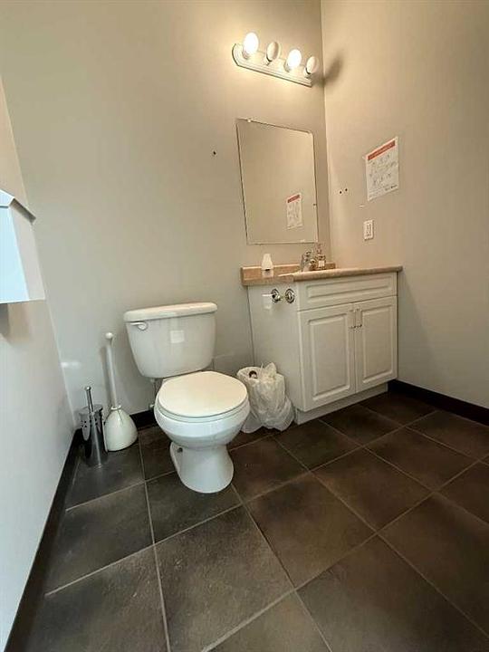 B - 11402 100 Street, Grande Prairie, AB