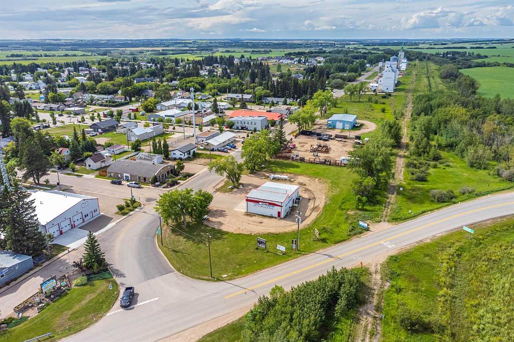 20 Railway Avenue South, Marwayne, AB