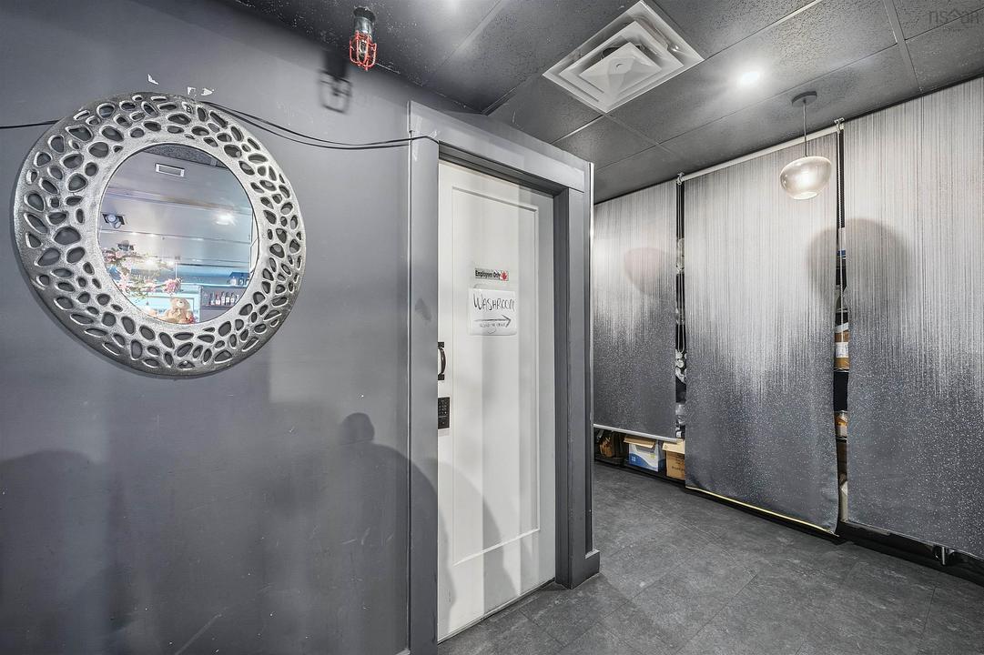 200 - 5657 Spring Garden Road, Halifax, NS