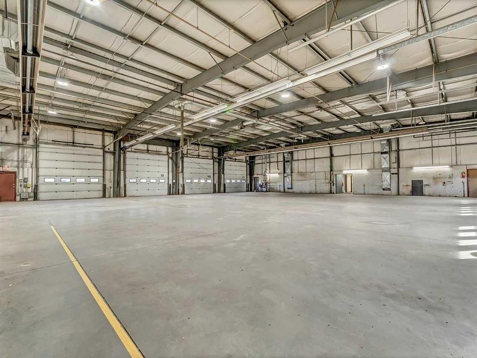 1782 32 Street Southwest, Medicine Hat, AB