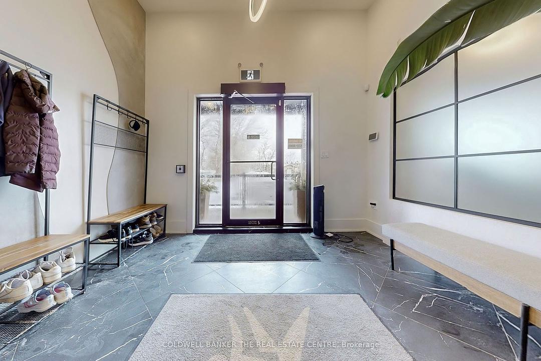 543 The Queensway South, Georgina, ON