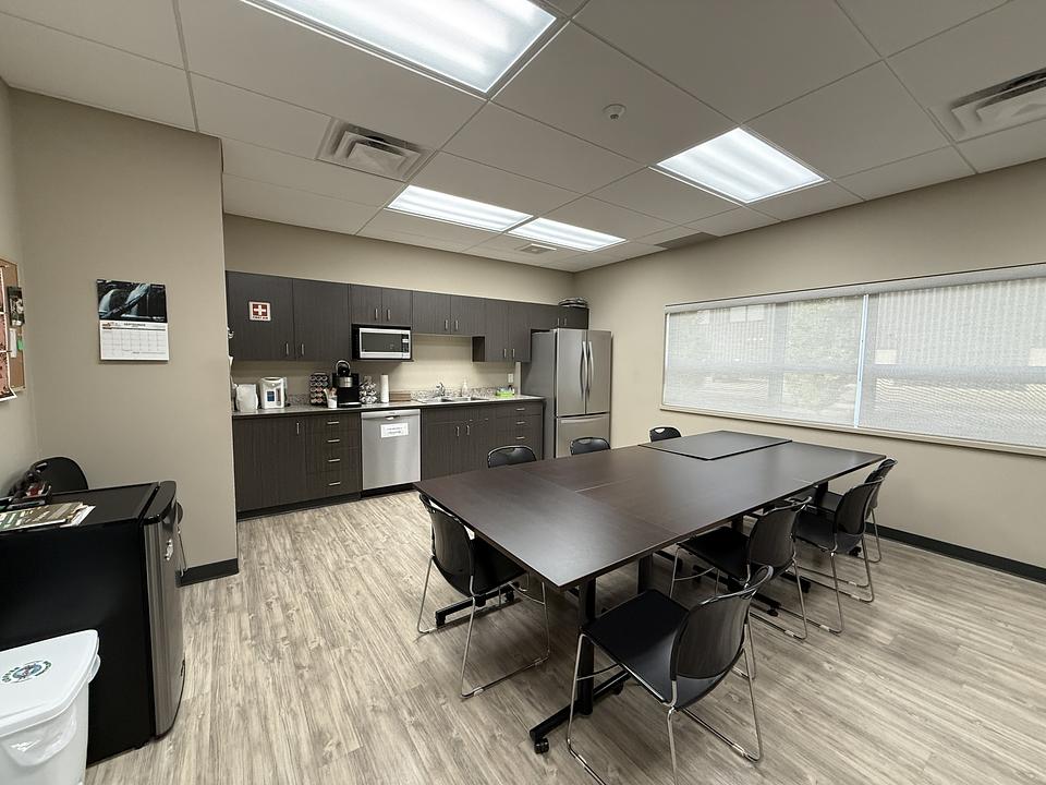 Building - 518 Laura Avenue, Red Deer County, AB