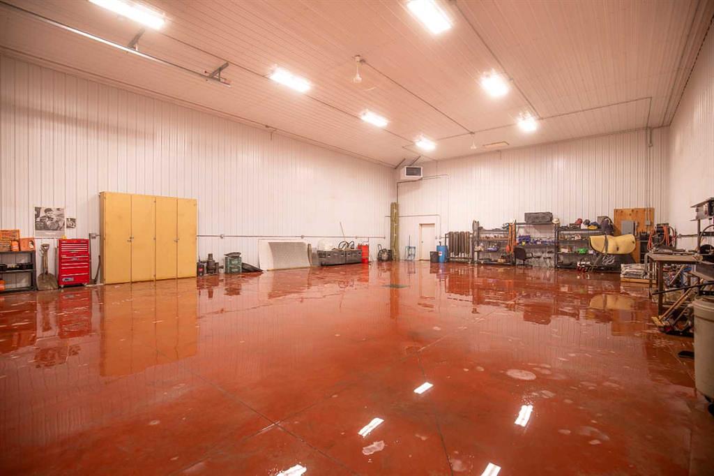 Township Road 400, Lacombe County, AB