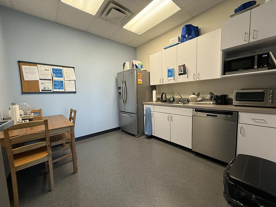 207 - 111 Broadway Blvd, Sherwood Park, AB