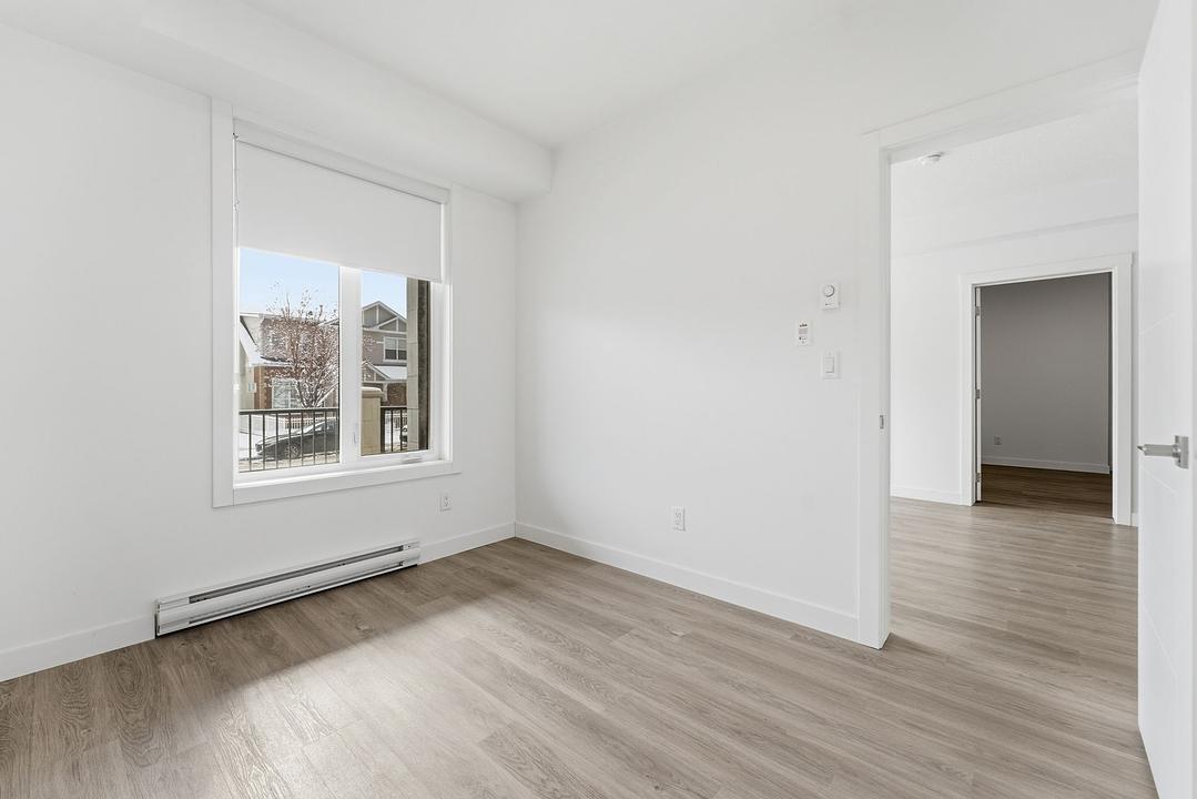 111 - 3360 16 Street Southwest, Calgary, AB