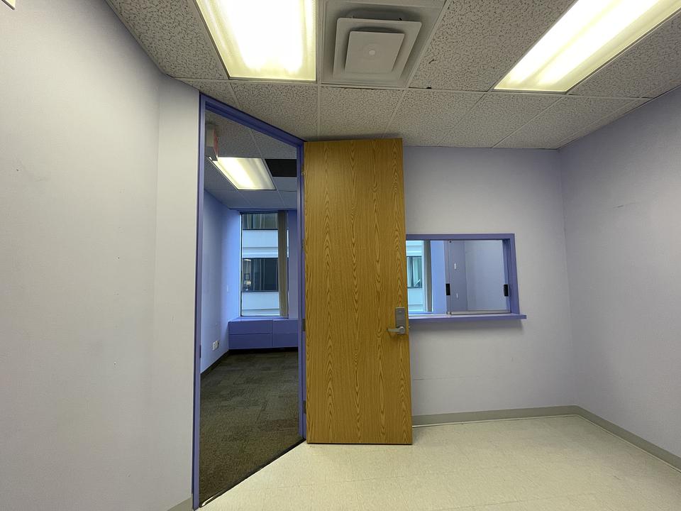 1210 - 605-123 Edward Street, Toronto, ON