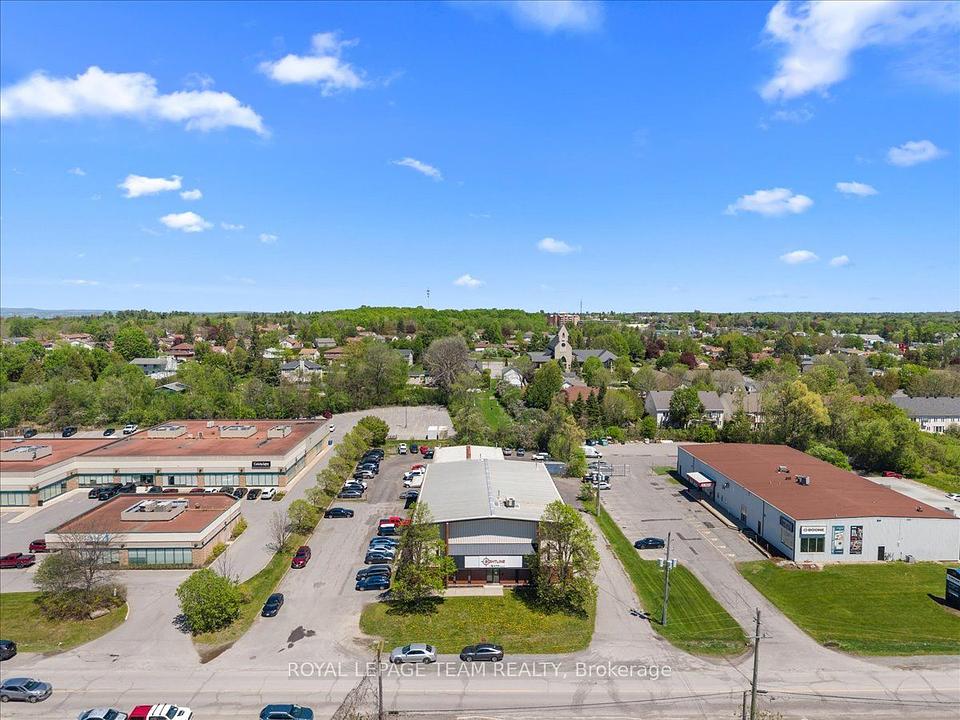 24 Edgewater Street, Ottawa, ON