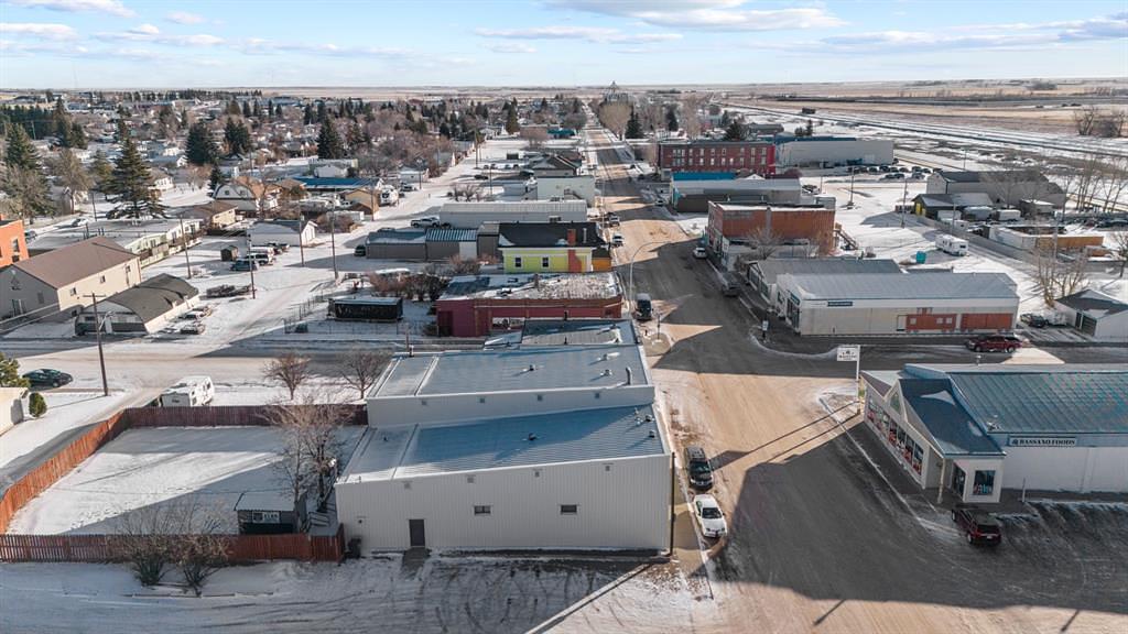 308 2 Avenue, Bassano, AB