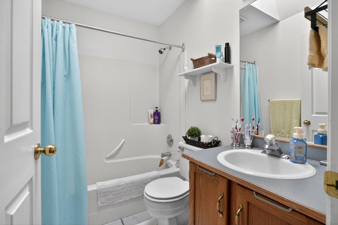 2241 Columbia Avenue, Castlegar, BC