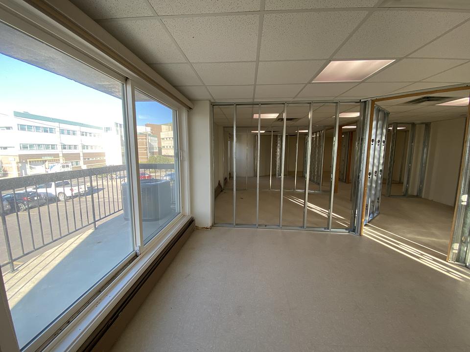 203 - 3939 50A Avenue, Red Deer, AB