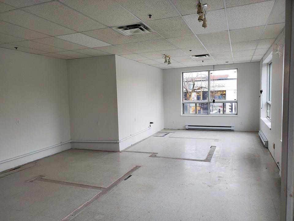 5056 Chemin de la Côte-des-Neiges, Montréal, QC