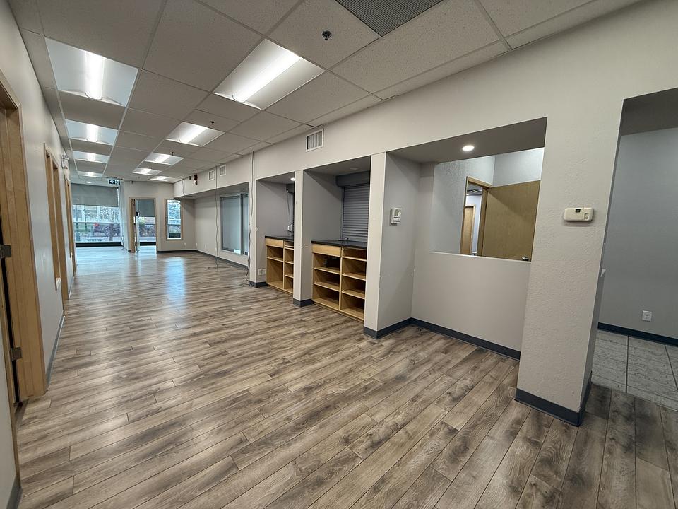 102 - 4916 50 Street, Red Deer, AB
