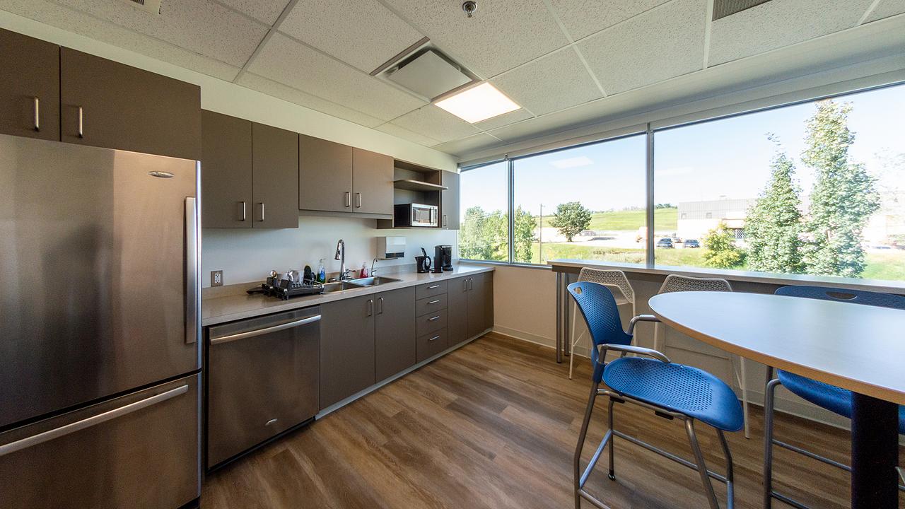 350 - 1200 59 Avenue Southeast, Calgary, AB