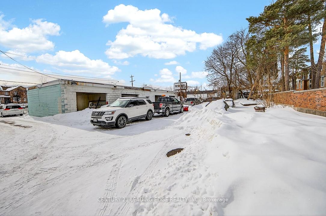 4656 Kingston Road, Toronto, ON