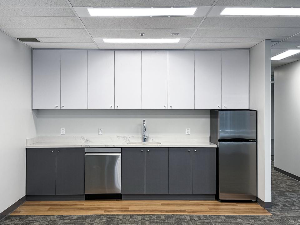 950 - 1055 West Georgia Street, Vancouver, BC
