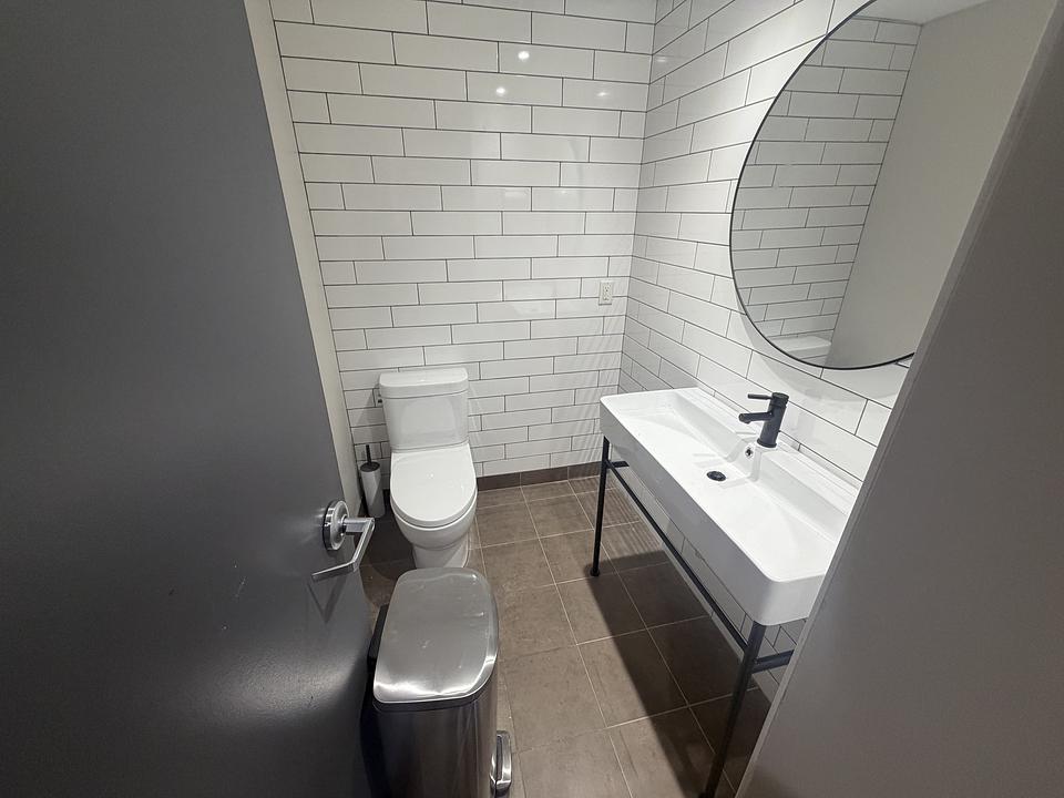 2nd Floor - 175 Holland Avenue, Ottawa, ON