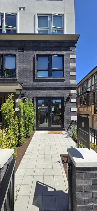 103 - 1015 Cook Street, Victoria, BC