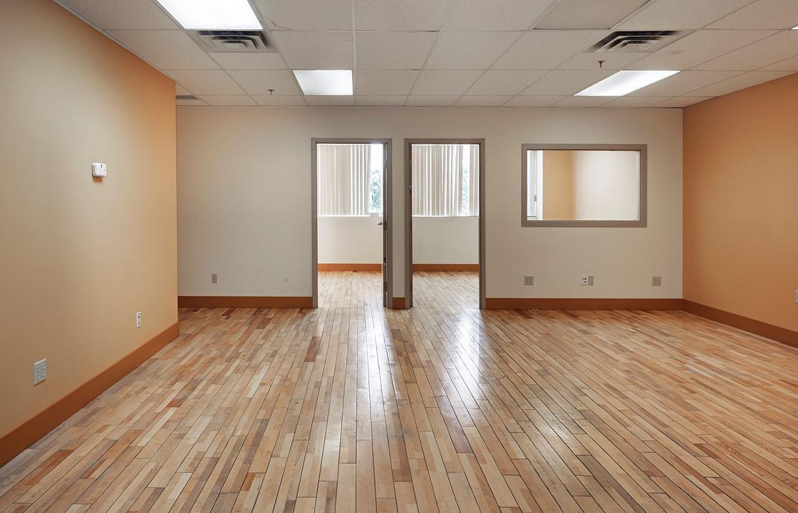 136 - 5700 1 Street Southwest, Calgary, AB