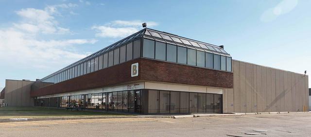9665 45th Ave NW, Edmonton, AB