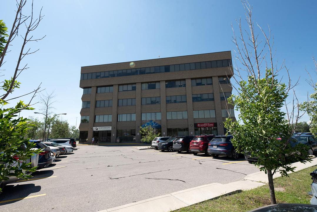 104 - 4600 Crowchild Trail Northwest, Calgary, AB