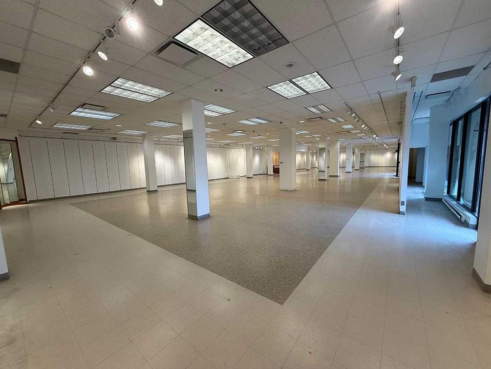 10408 c - 10440 Macleod Trail Southeast, Calgary, AB