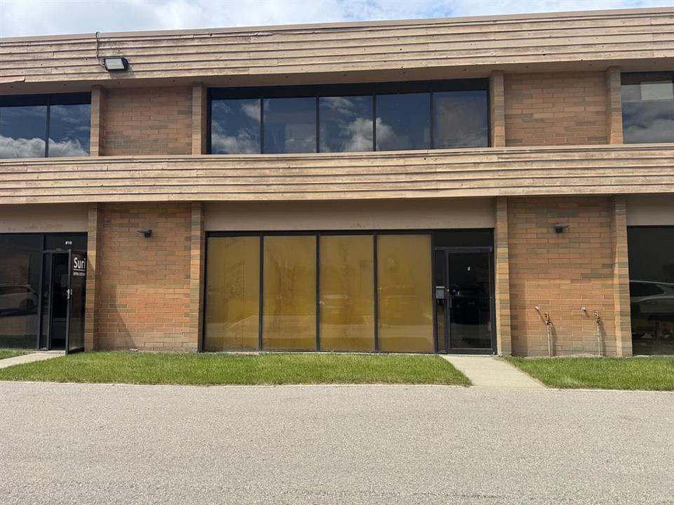 9 - 4045 74 Avenue Southeast, Calgary, AB