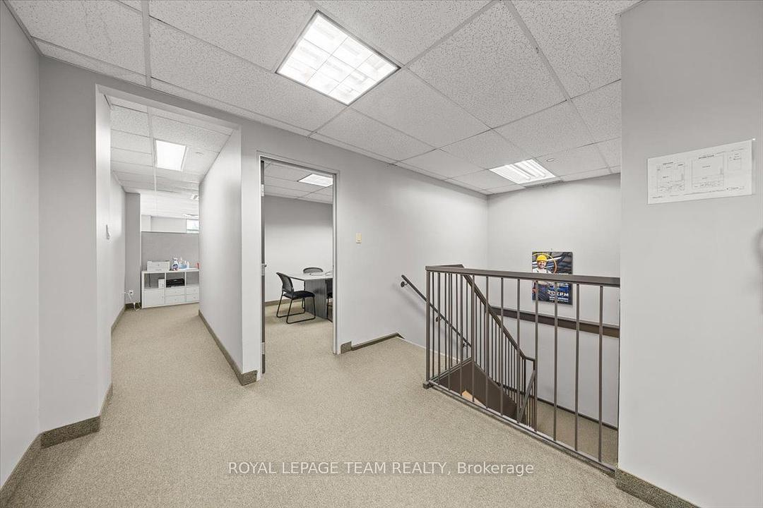 24 Edgewater Street, Ottawa, ON