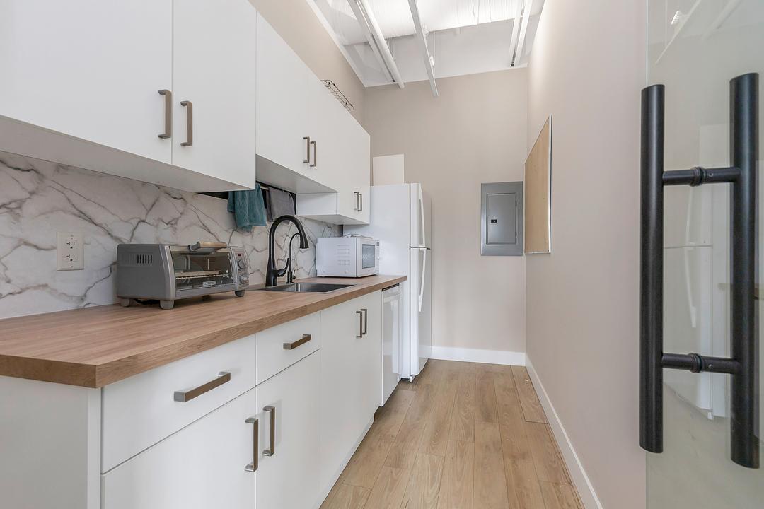 202A - 2600 Gladys Ave, Abbotsford, BC