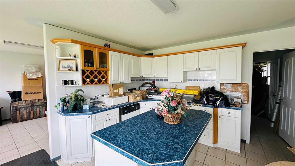 103 1 Street West, Munson, AB