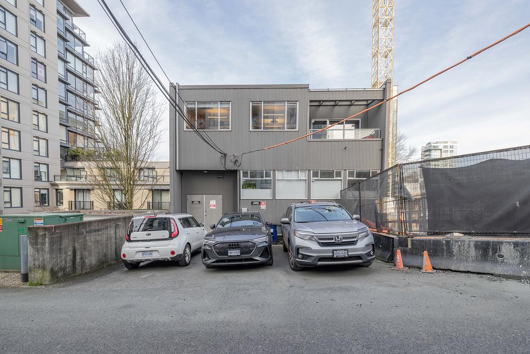 300 - 1622 W 7th Ave, Vancouver, BC