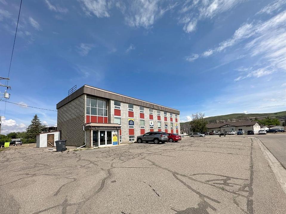 601 7 Street East, Drumheller, AB