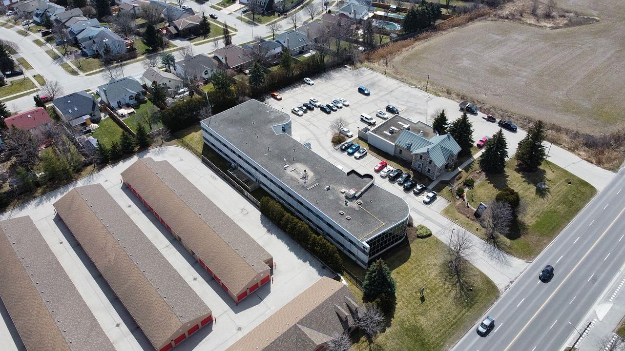 201 - 660 Speedvale Avenue West, Guelph, ON
