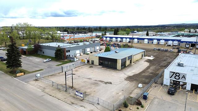 7895 50 Avenue, Red Deer, AB