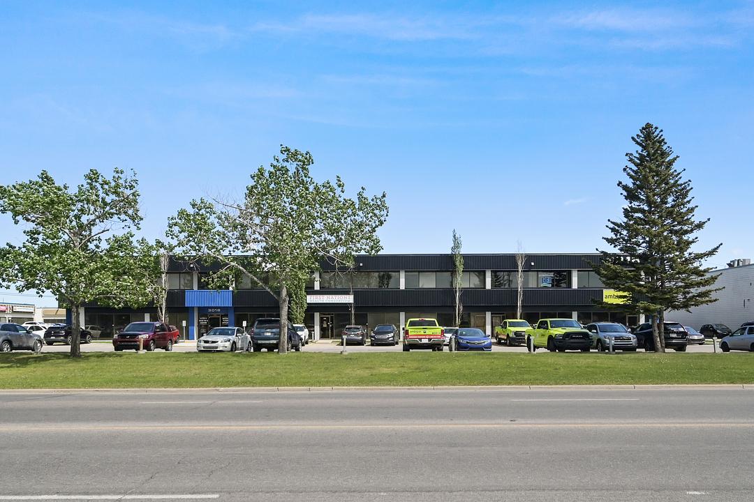 220 - 3016 19 Street Northeast, Calgary, AB