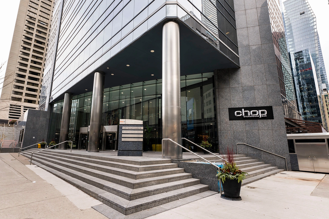 G10 - 181 University Avenue, Toronto, ON
