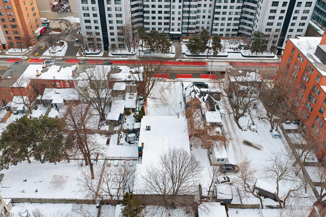 322 Dufferin Street, Toronto, ON