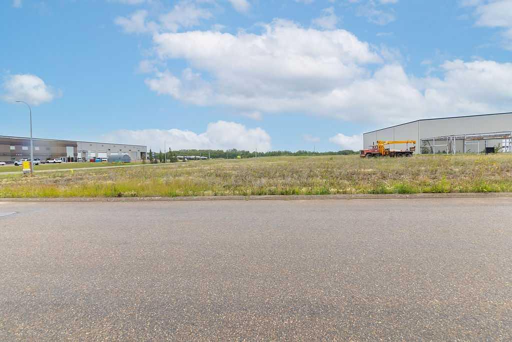 6926 66 Street, Lloydminster, AB