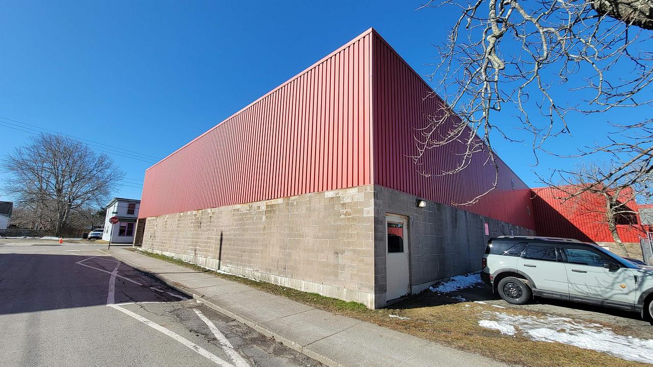 275 Main Street, Yarmouth, NS