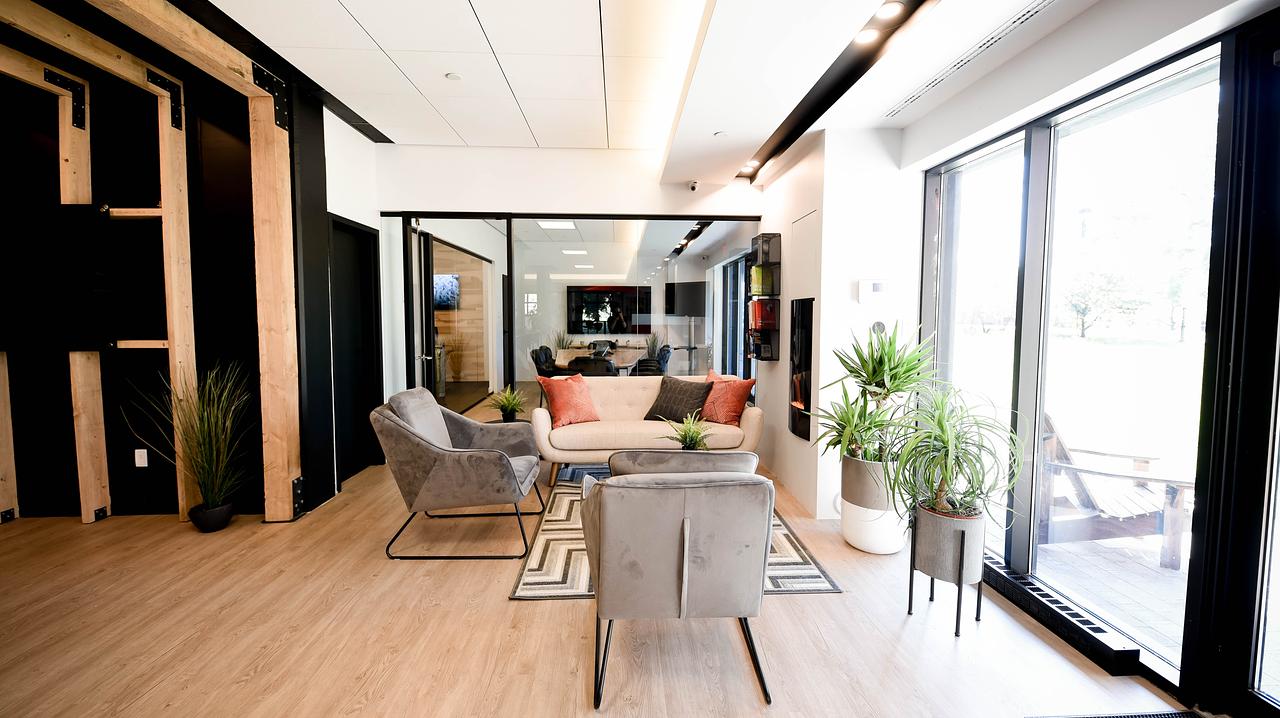 Suite 109 - 2727 Rue Saint-Patrick, Montréal, QC