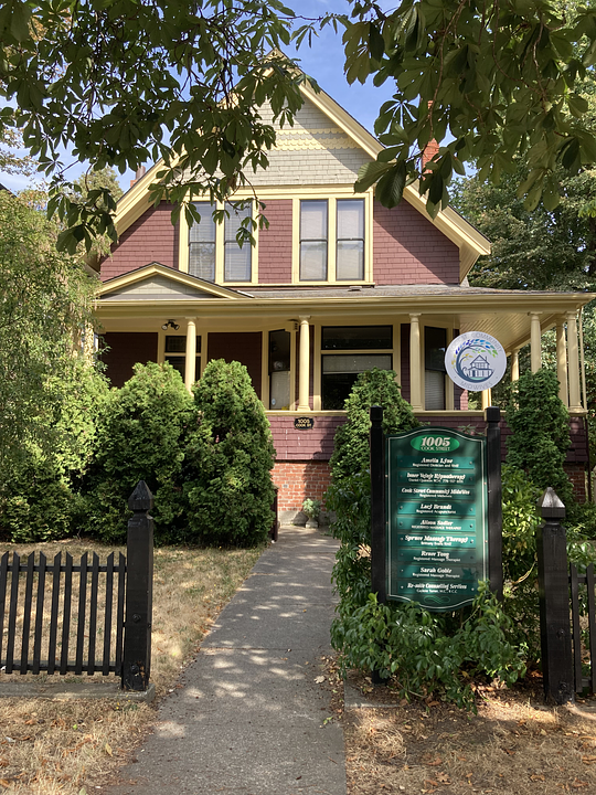 1005 Cook Street, Victoria, BC