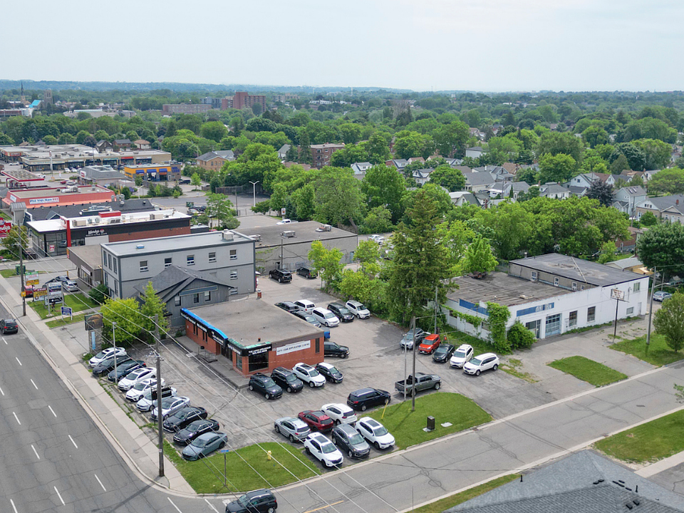 349 King Street West, Oshawa, ON