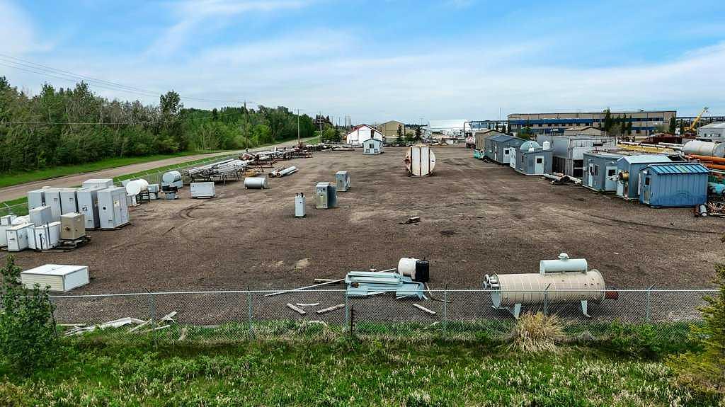 57 Mckenzie Drive, Penhold, AB