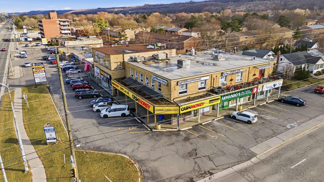 166 Highway 8, Hamilton, ON