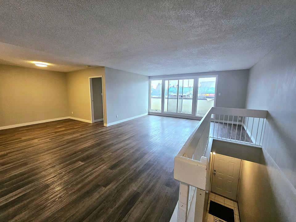 5004 50 Street, Beaumont, AB