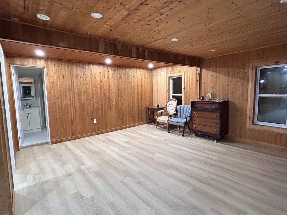 29 Hillside Boularderie Road, Groves Point, NS