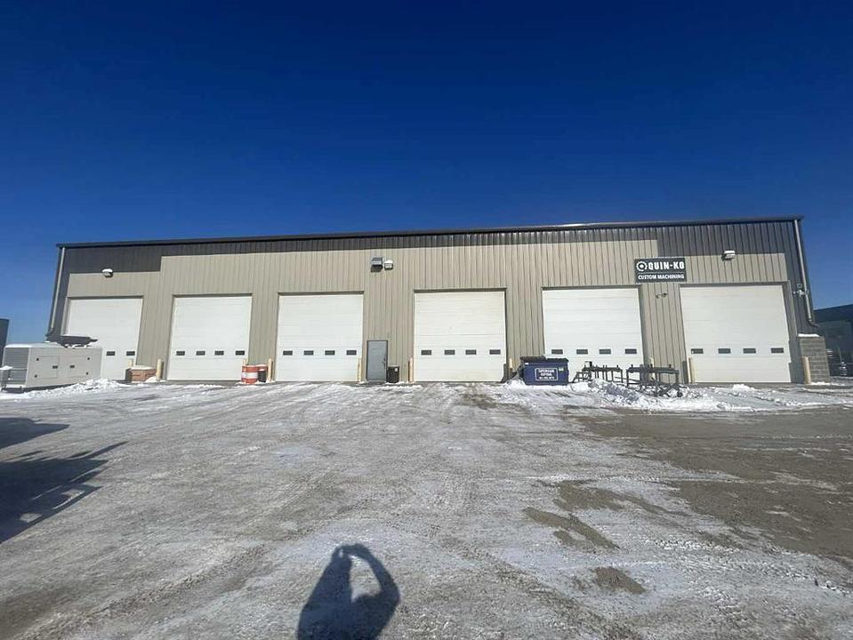 102 - 201 Clearview Drive, Penhold, AB